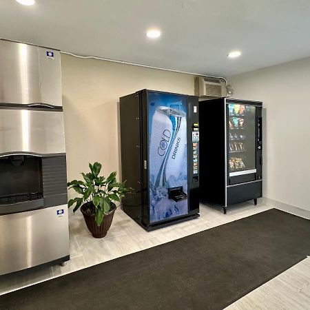 Royal Inn And Suites Charlotte Airport エクステリア 写真