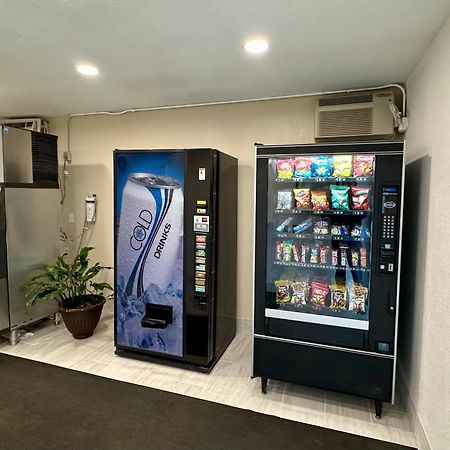 Royal Inn And Suites Charlotte Airport エクステリア 写真