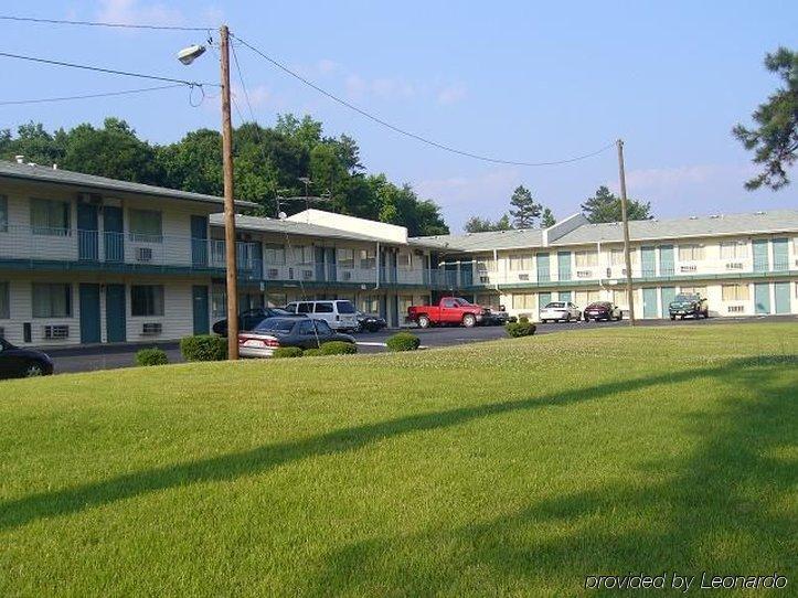 Royal Inn And Suites Charlotte Airport エクステリア 写真