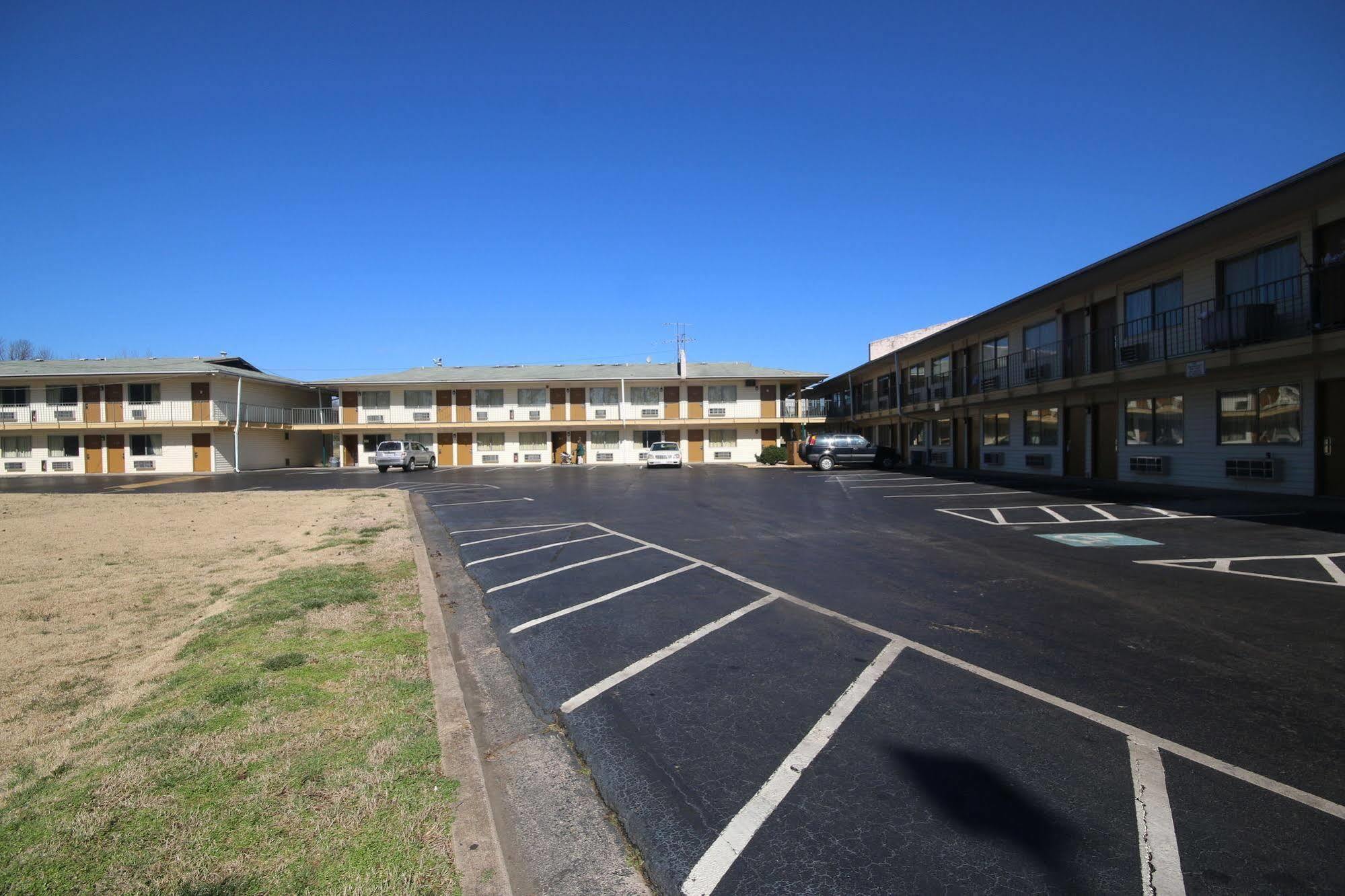 Royal Inn And Suites Charlotte Airport エクステリア 写真